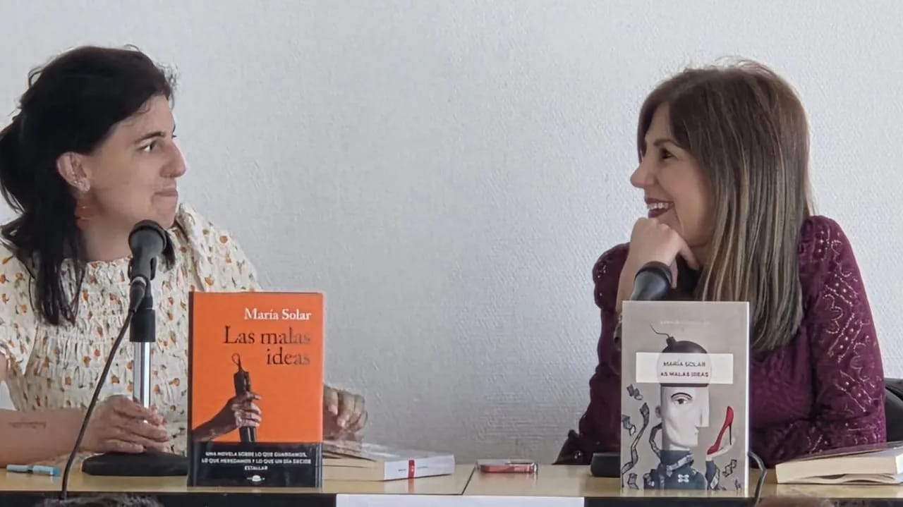 Presentación del libro 'Tiña eu razón' de Victoria Pinal