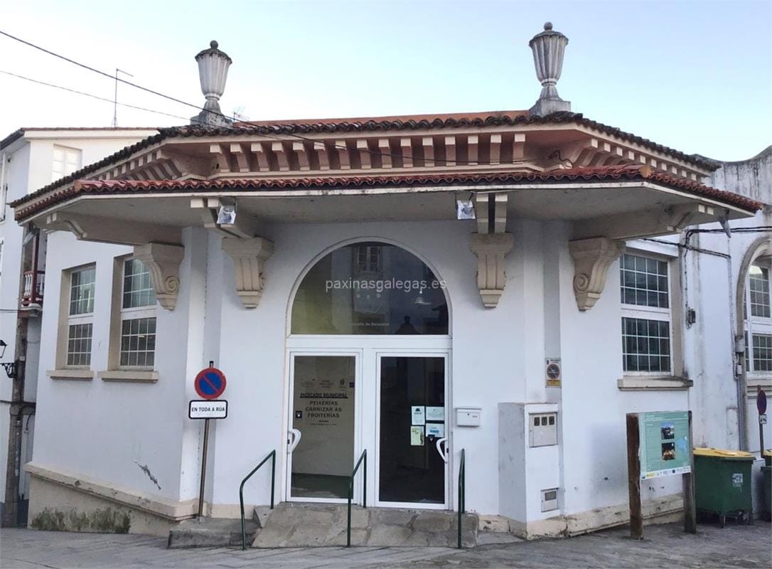 El nuevo Mercado Municipal de Betanzos reabre sus puertas