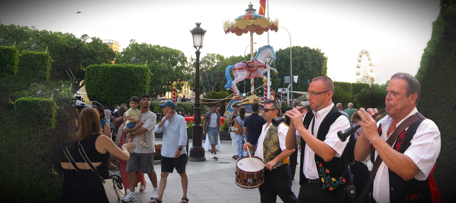 Pasacalles de dulzainas y percusión La Chirimía de Murcia