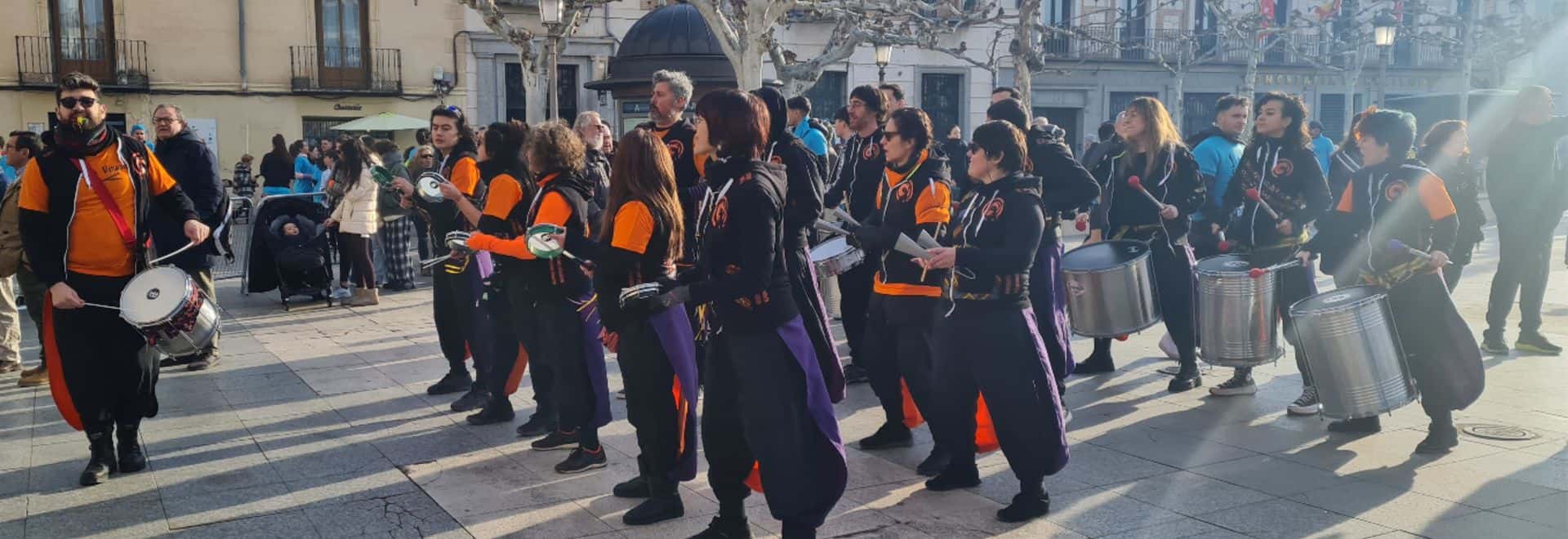 Pasacalles, batucada Bloco Virado