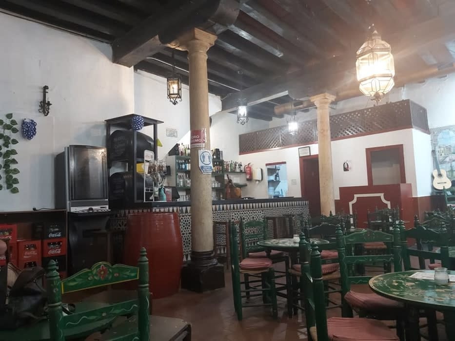 Taberna La Quedá de Triana: flamenco y tapas en Sevilla