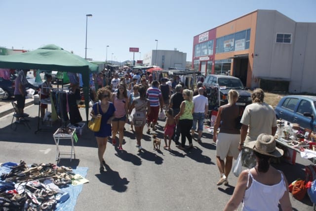 De compras por el Rastro del Verger este domingo