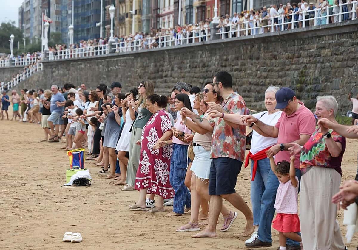 La Danza Prima cerró la Semana Grande de Gijón