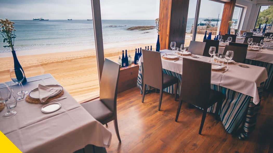 Balneario de La Concha: cenar sobre la arena del Sardinero