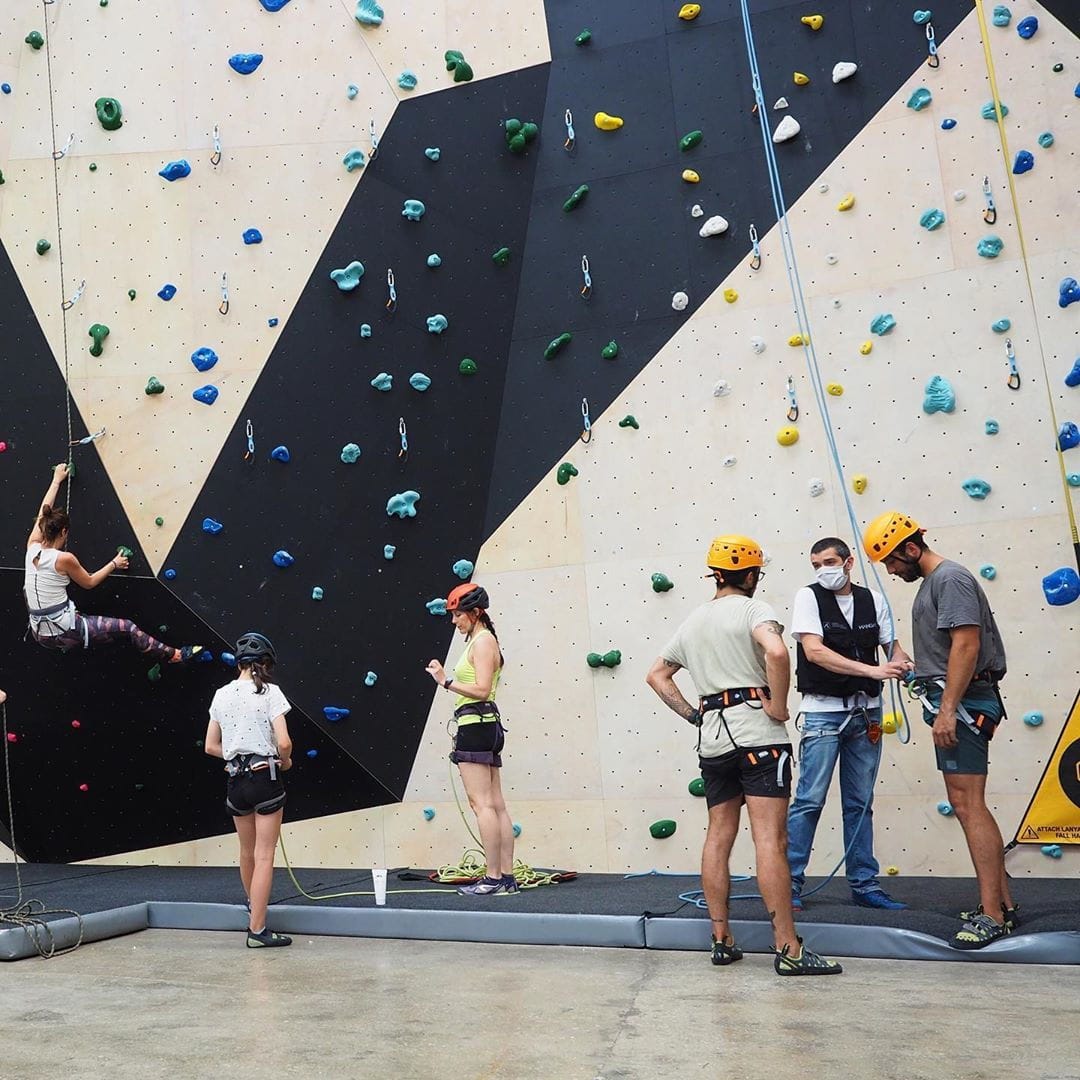 Dónde practicar escalada indoor en A Coruña