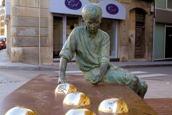 La Fira de l’Avellana de Riudoms mira a Gaudí