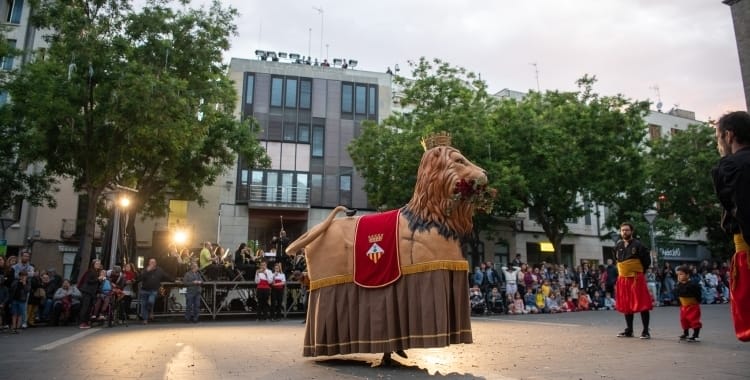Sant Feliu recupera su fiesta de cultura y fuego