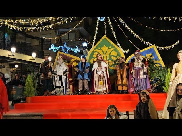 El Paseo de los Reyes del Mundo en San Vicente