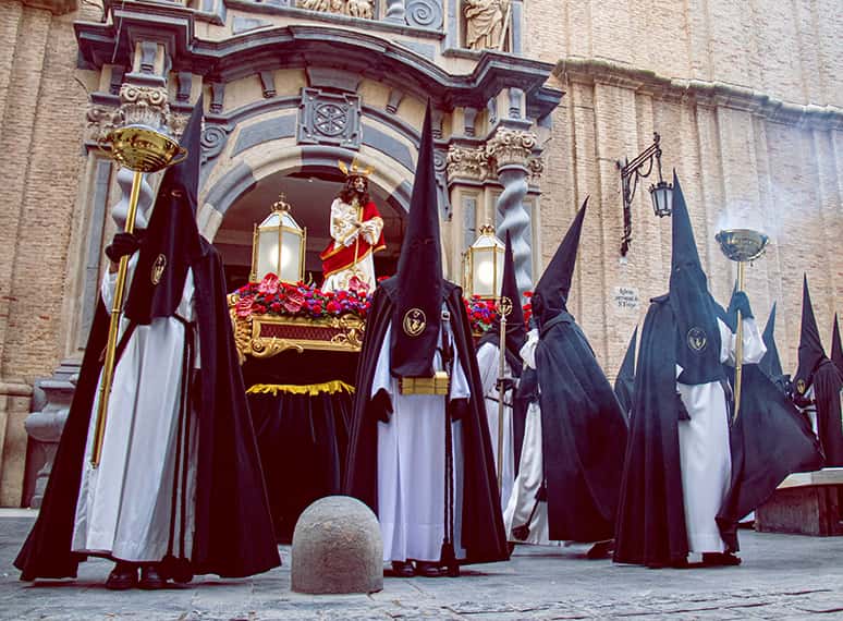 El cartel y los preparativos de la Semana Santa 2026