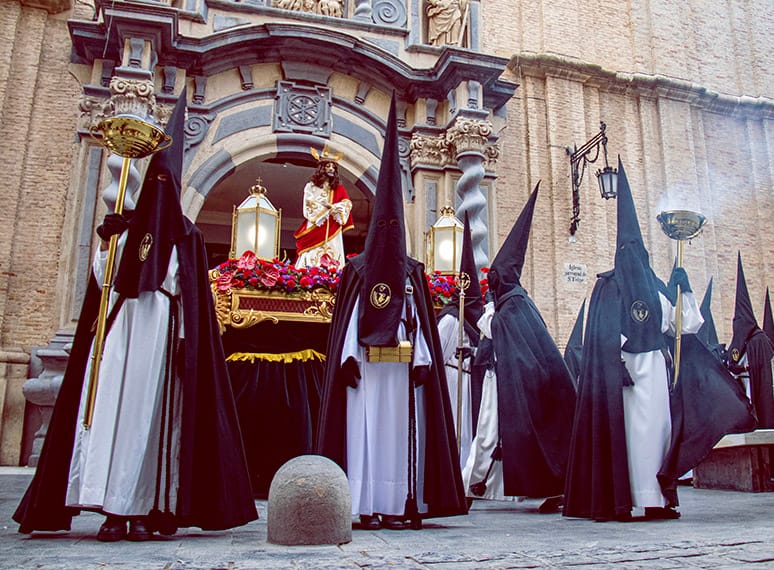 El cartel y los preparativos de la Semana Santa 2026
