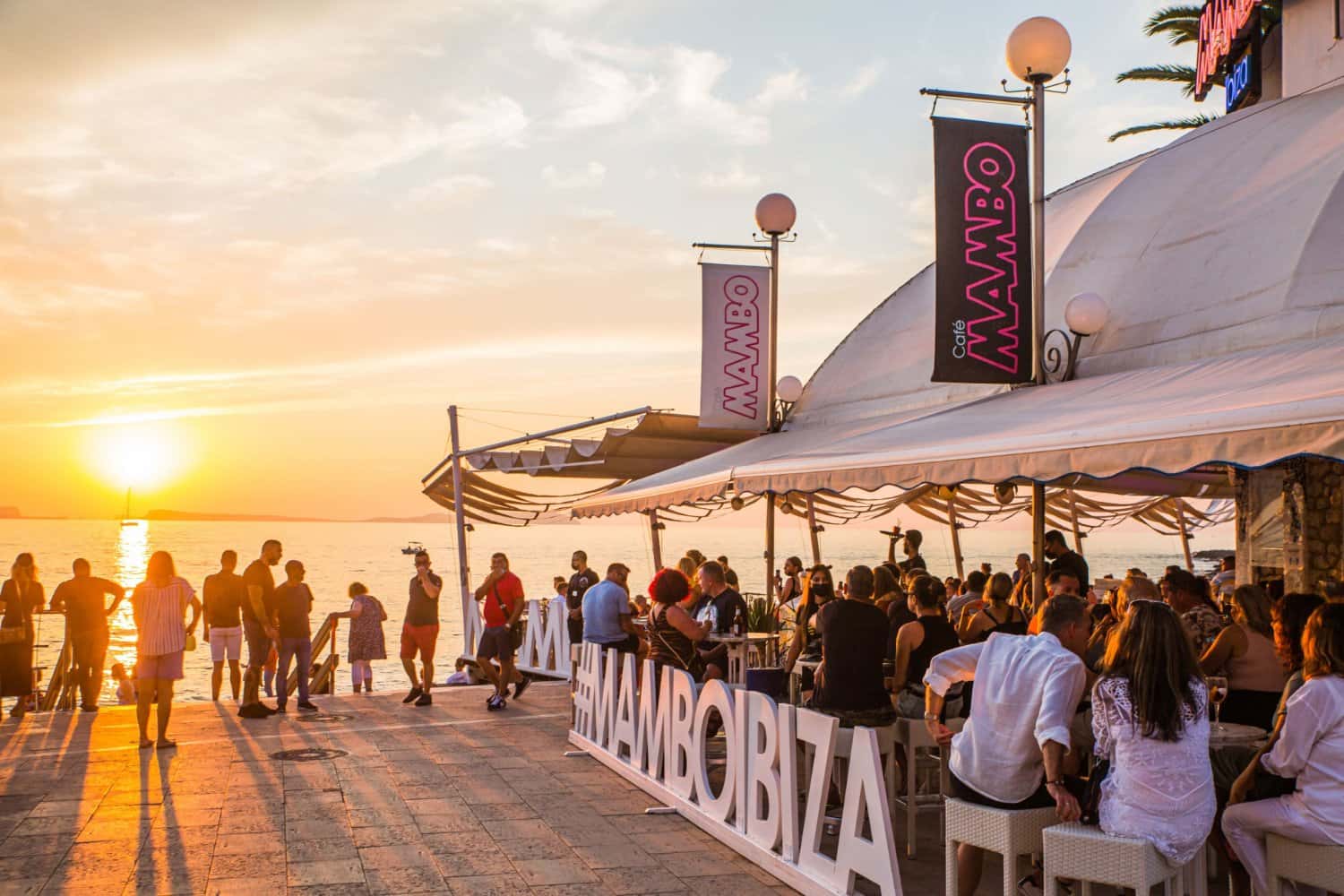 Café Mambo se convierte en una exposición