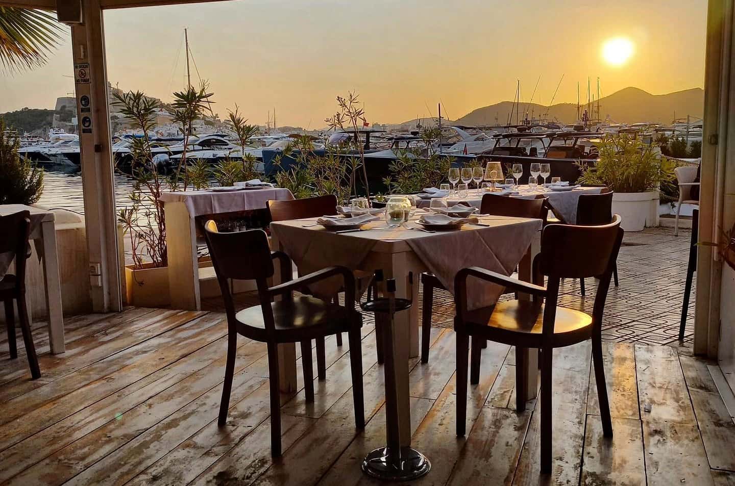 Trattoria del Mar: pasta napolitana frente a Dalt Vila
