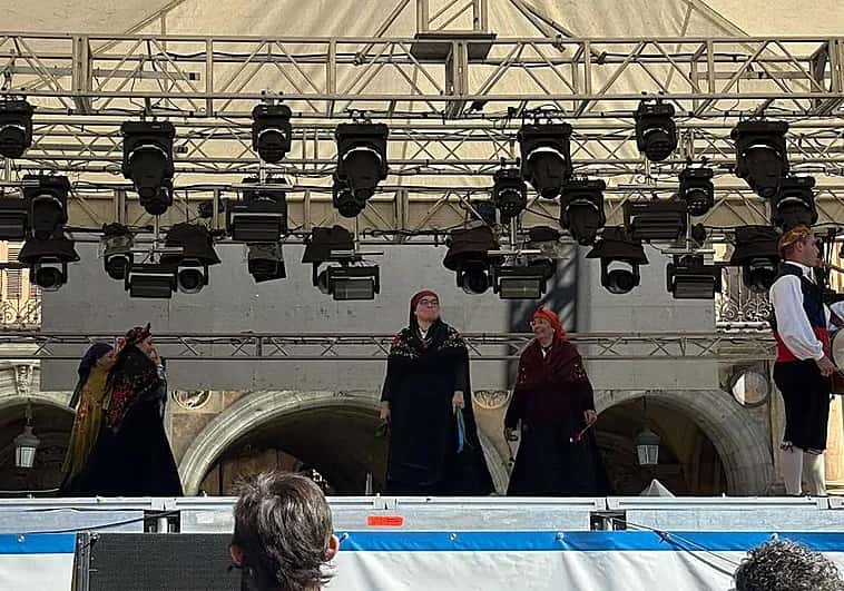 El Día del Tamborilero llena Salamanca de folclore