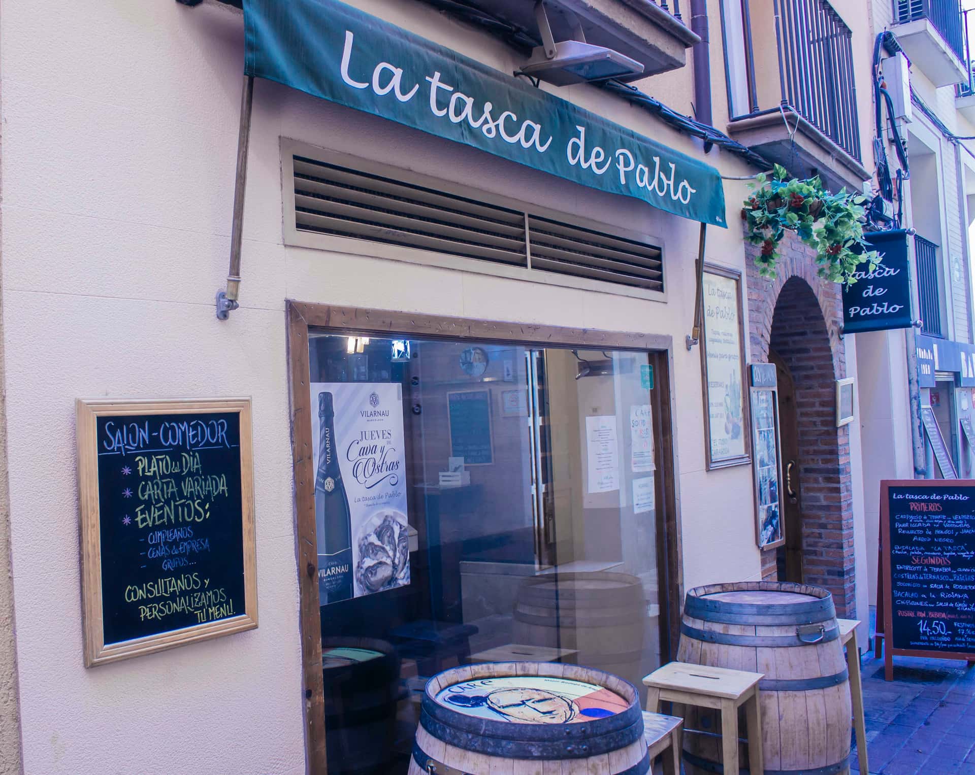 Tapeo y tradición en La Tasca de Pablo en El Tubo