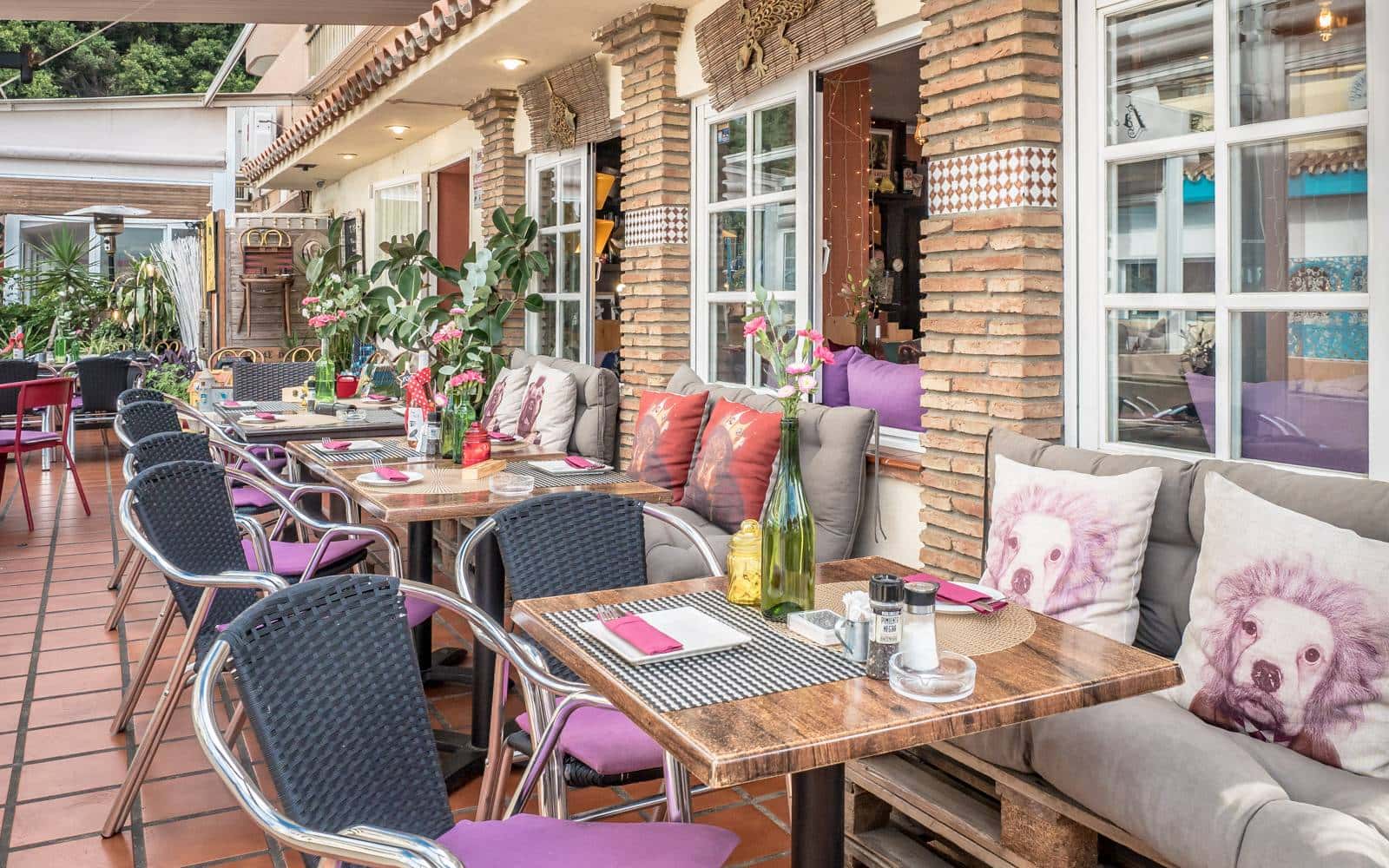 Comer frente al mar en La Bodega del Mar en Marbella