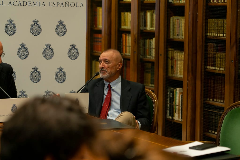 Firma de libros de Arturo Pérez-Reverte