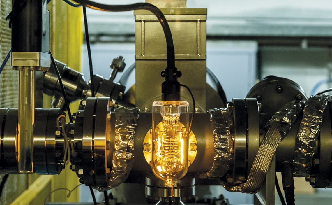 7O∆R de MBow LTD (Hong Kong S.A.R.) coa participación de Fronte Vacuo