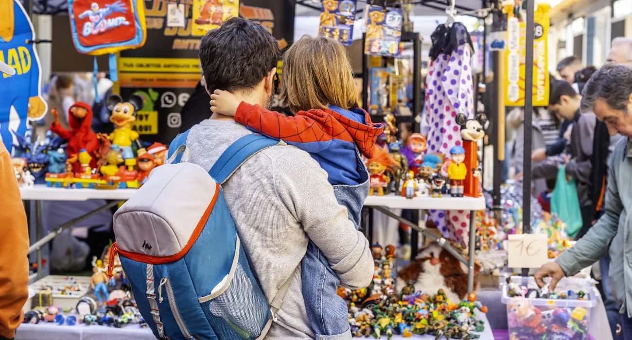 Taller de marcapáginas en Toy Street Market