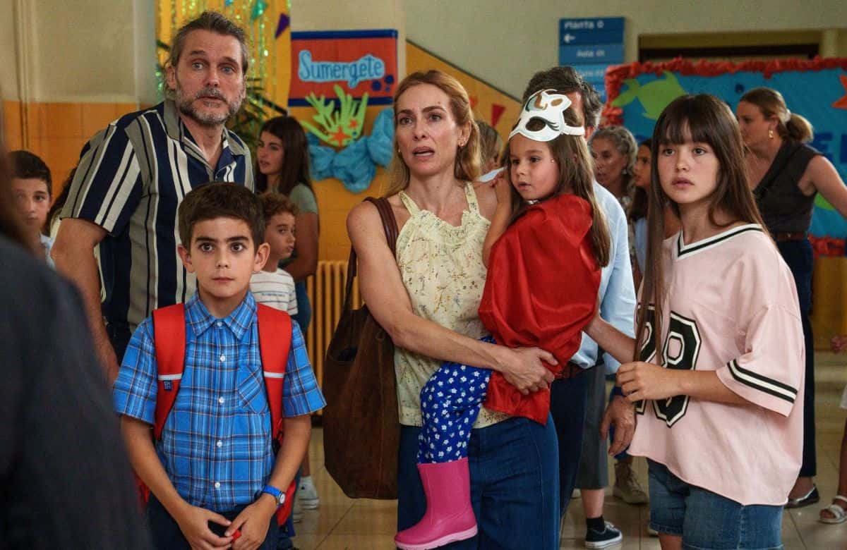 Proyección de la película 'Tres de más'