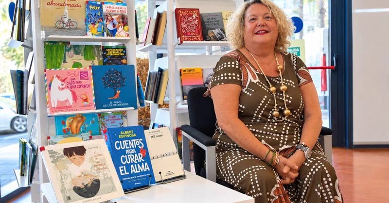 Lunes Literario: relatos y un jarrón japonés en Ceuta