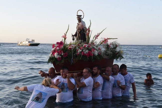 Misa solemne en honor a la Virgen del Carmen y Procesión del Carmen