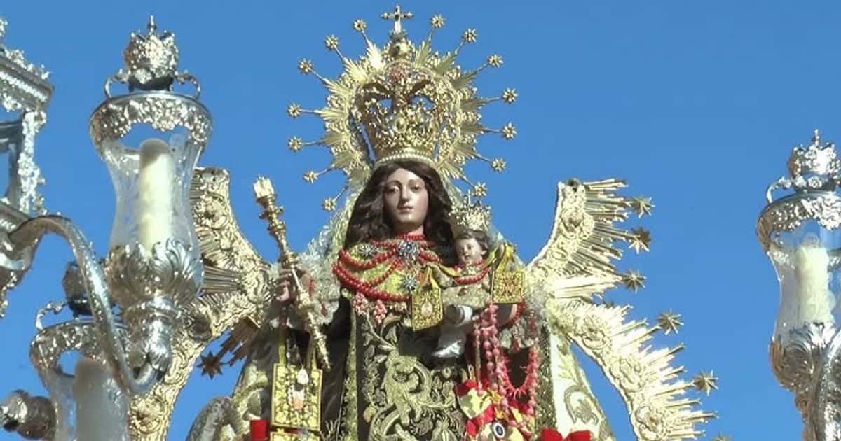 Procesión de alabanza a la Virgen del Carmen