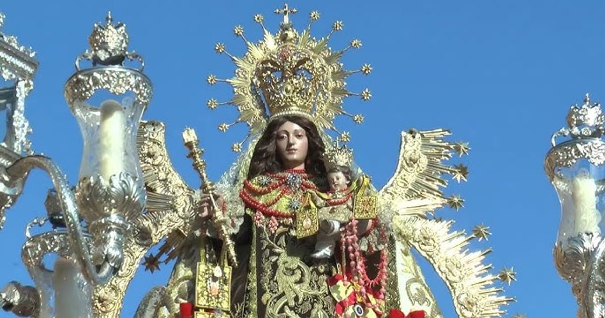 Procesión de alabanza a la Virgen del Carmen