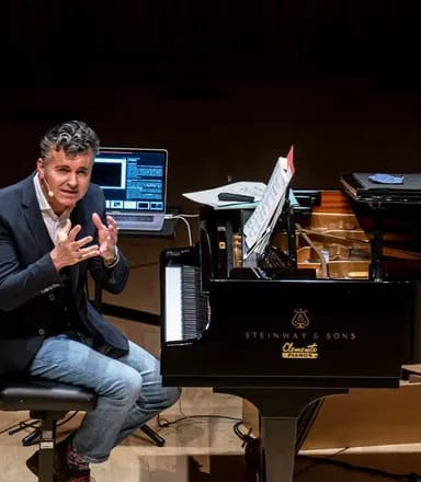 Perspectives: Lohengrin