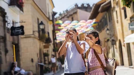Aventura arqueológica en el Poble Espanyol