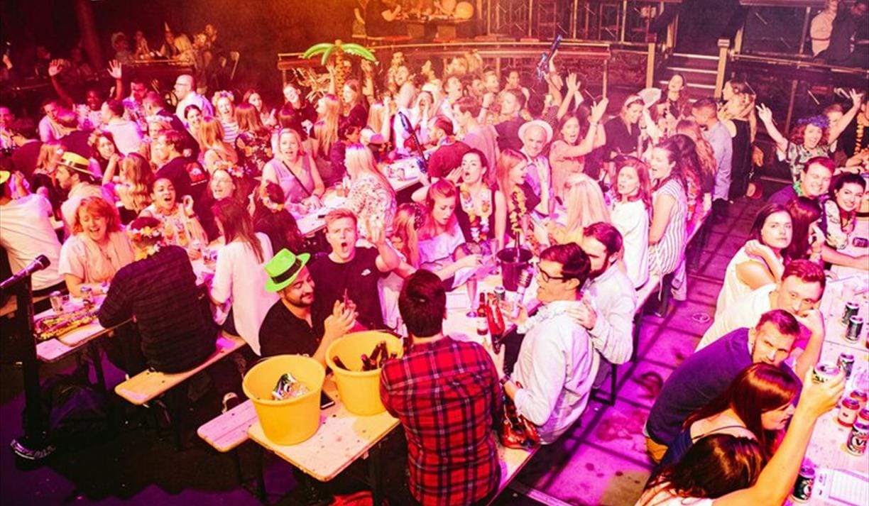 Sounds Familiar Music Quiz - Christmas Party