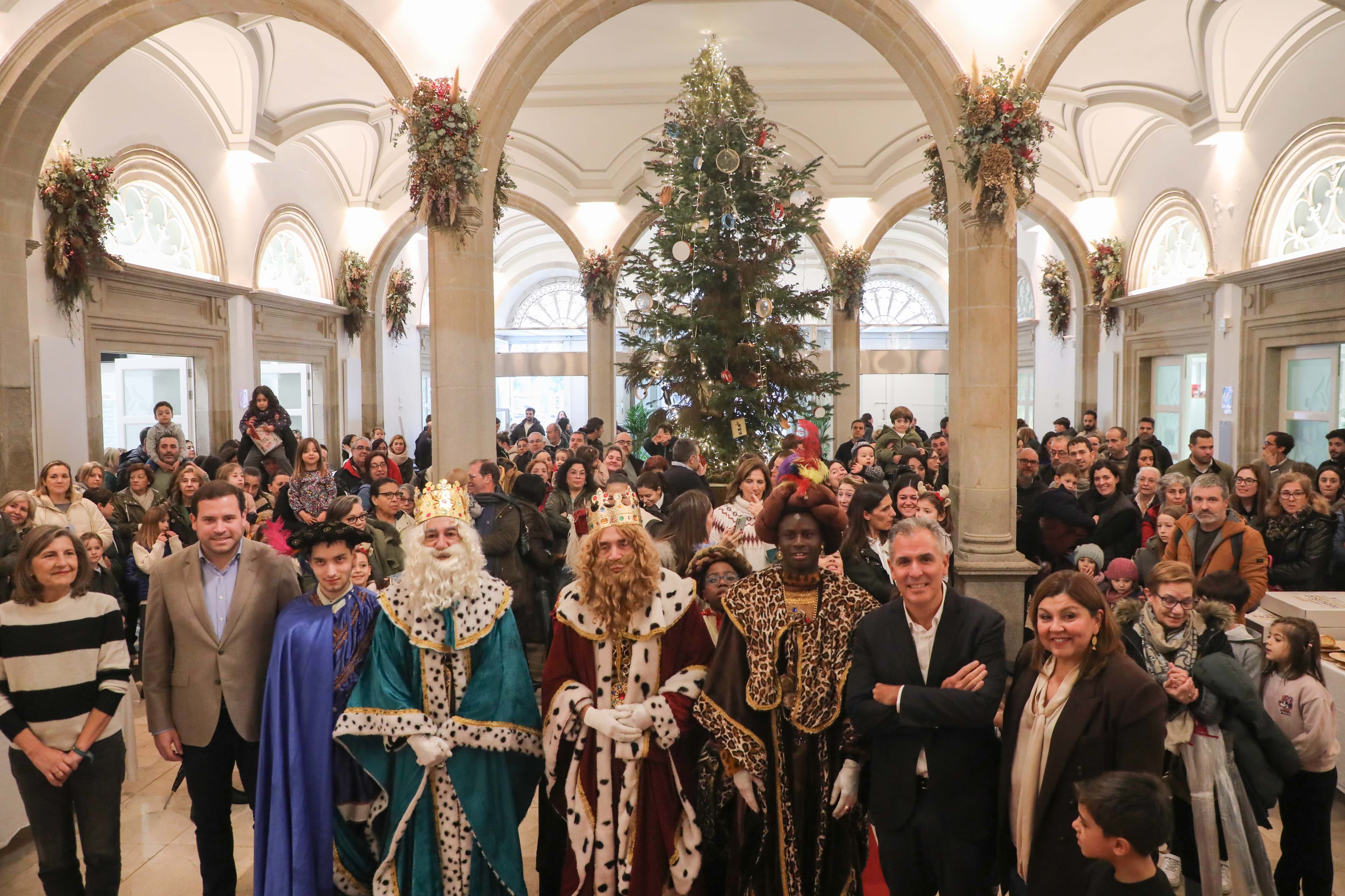 Visita de los Reyes Magos a la Deputaci贸n