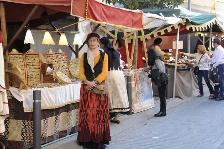 Fiestas Patronales: mercado de artesanía