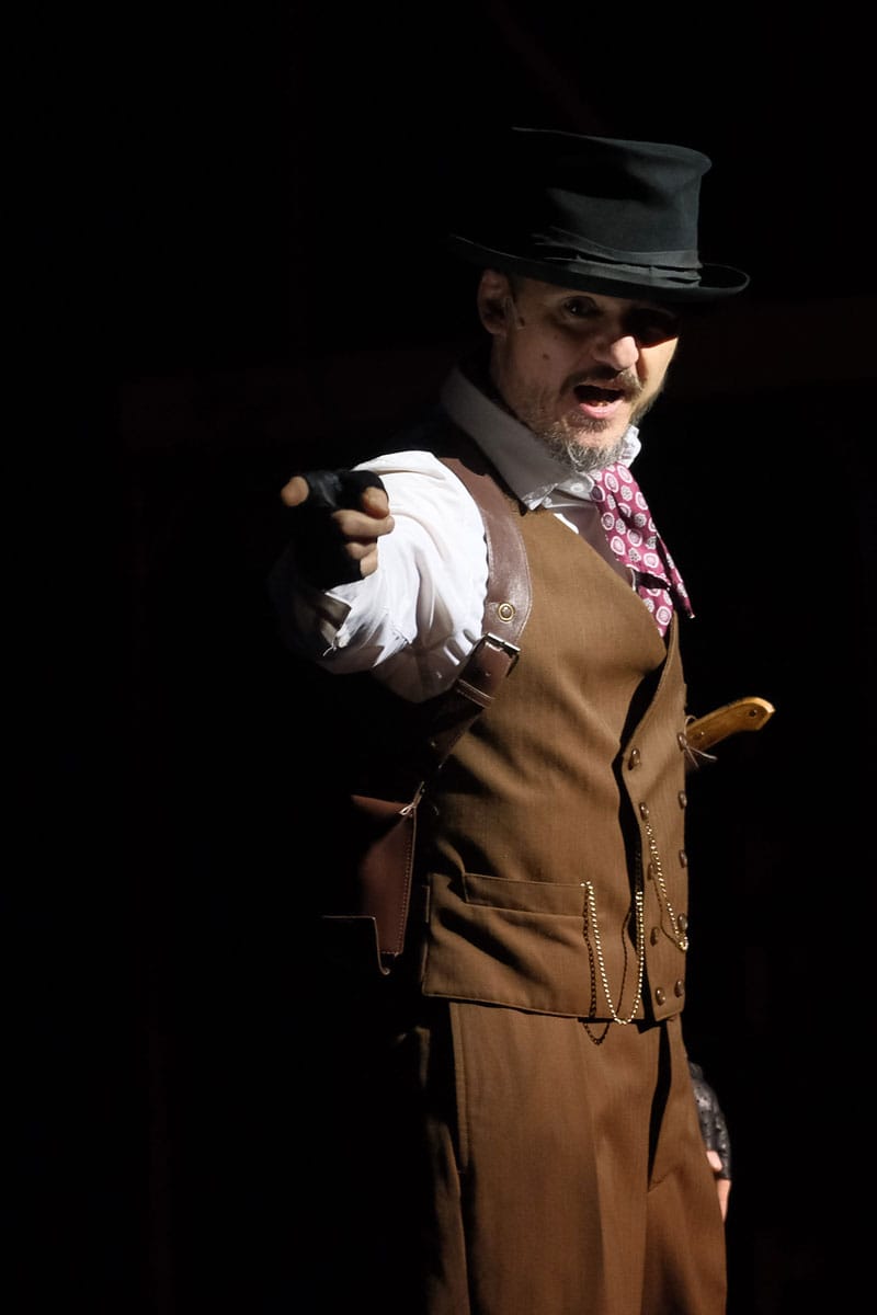 LA ÓPERA DE LOS TRES CENTAVOS