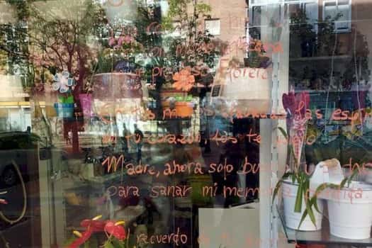 P谩ginas de Cristal - Poetas en Mayo