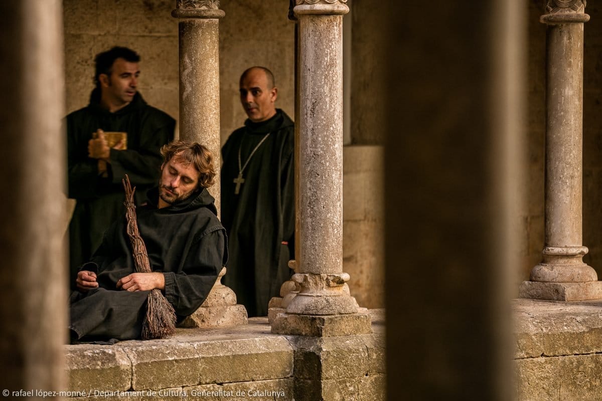 Visita teatralizada: Un paseo por la historia de Sant Pere de Galligants