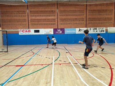 A la nit, una altra moguda: Actividad de fútbol