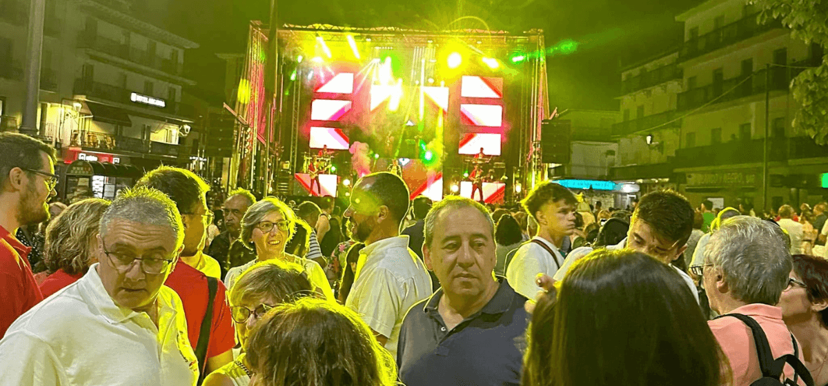 Verbena con la orquesta The Music Show