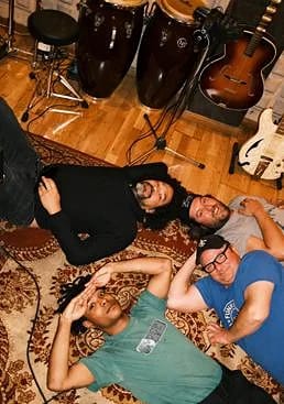 El estilo de Soul Fiends, en directo