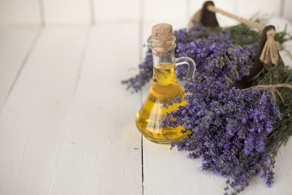 Cosmética de oliva y lavanda en Mijas Natural