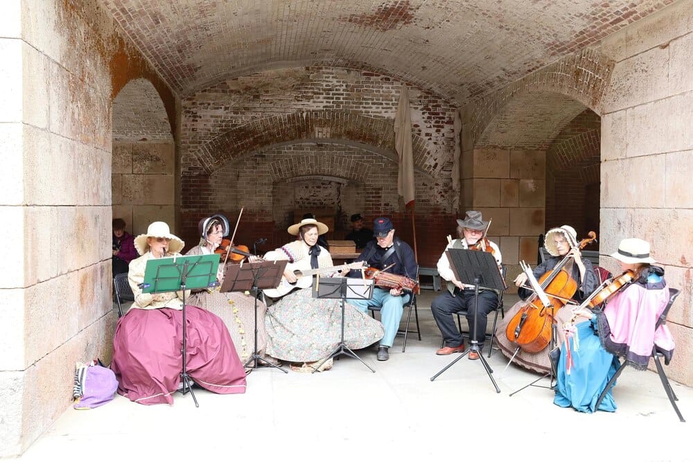 Dianas Matinales Domingos - Txistularis y Gaiteros