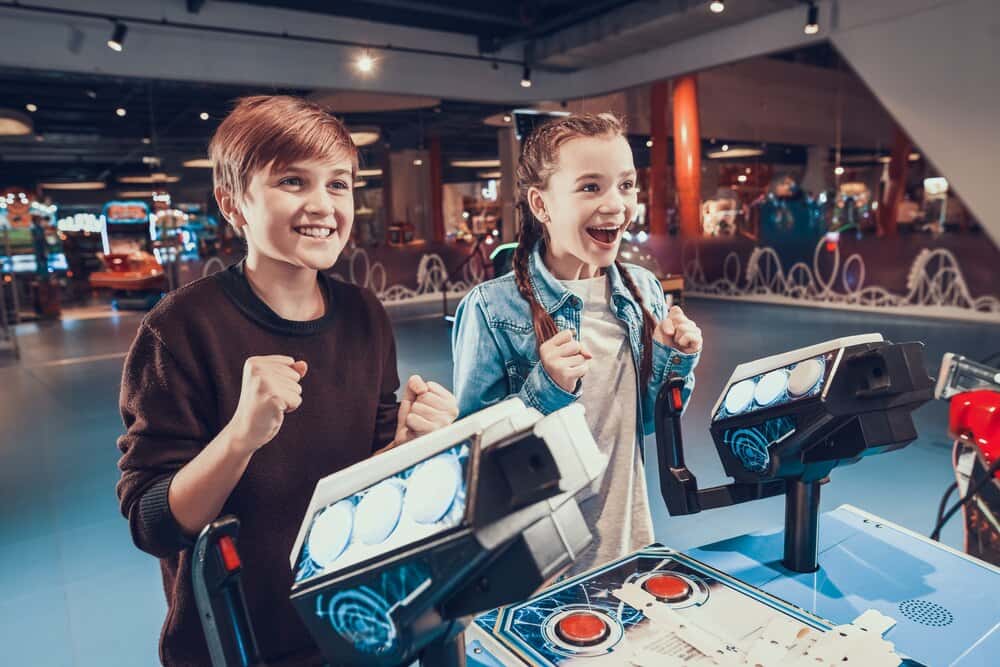 Cybertruck, NBA Junior y El Señor de los Anillos en la Feria