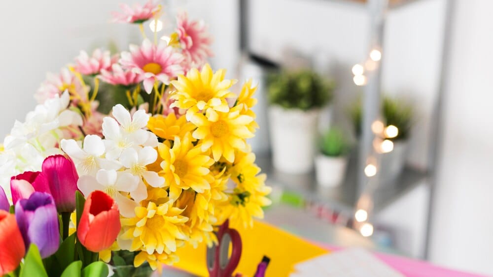 Acogida, ofrenda floral de los niños y niñas de Vitoria-Gasteiz en el día del Celedón