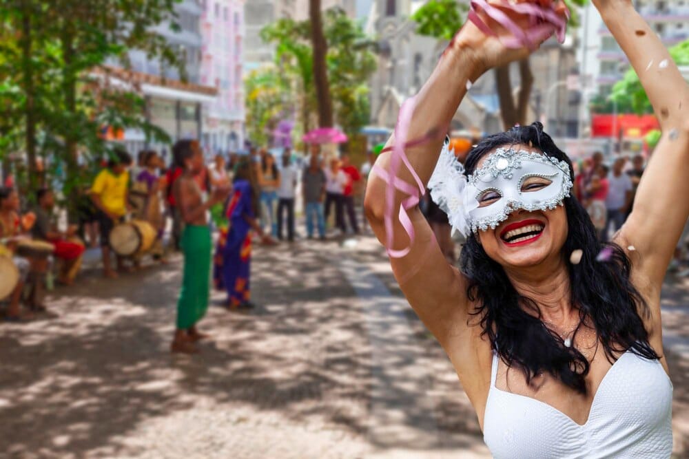 La Crida abre las Fiestas de Agosto con su mascletá