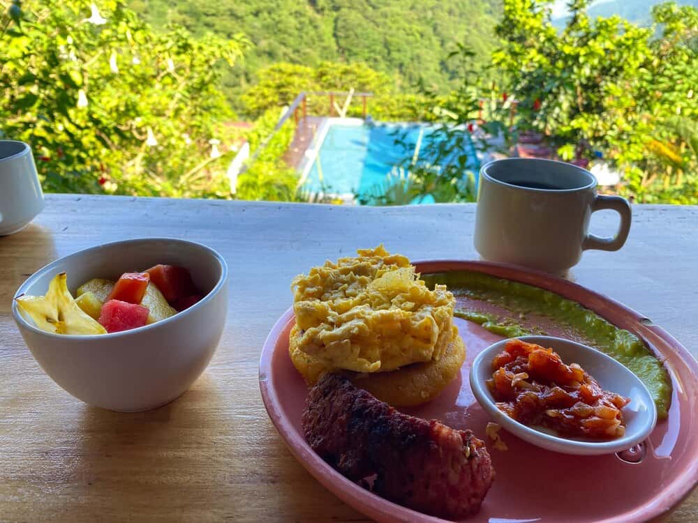 Bellavista Colombia: cocina colombiana frente al Charco