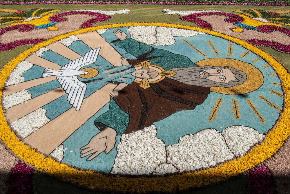 Arte efímero y alfombras florales del Corpus