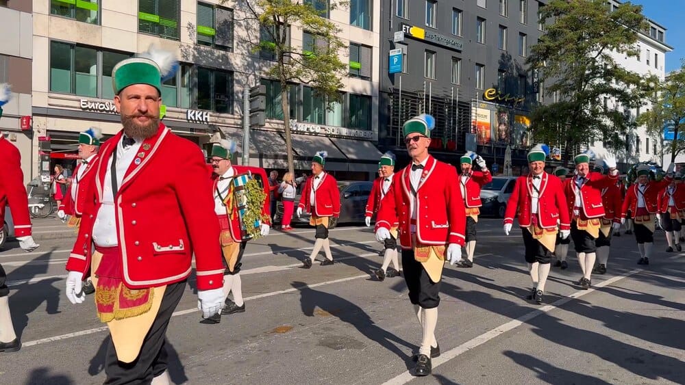 Desfile de Caldereros de Zurriola Ikastola IKE