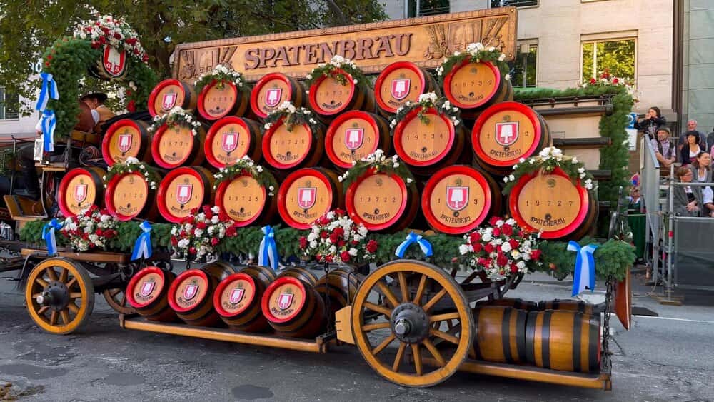 Concurso de Carros Engalanados de San Froilan