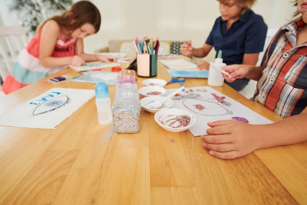 La festa es fa imatge. Taller de disseny gràfic inspirat en l'obra de Pitu