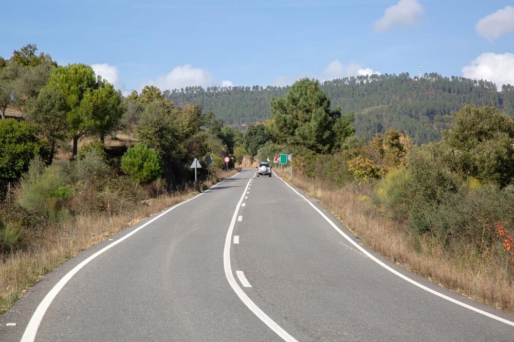 C-28: la carretera pirenaica para conducir