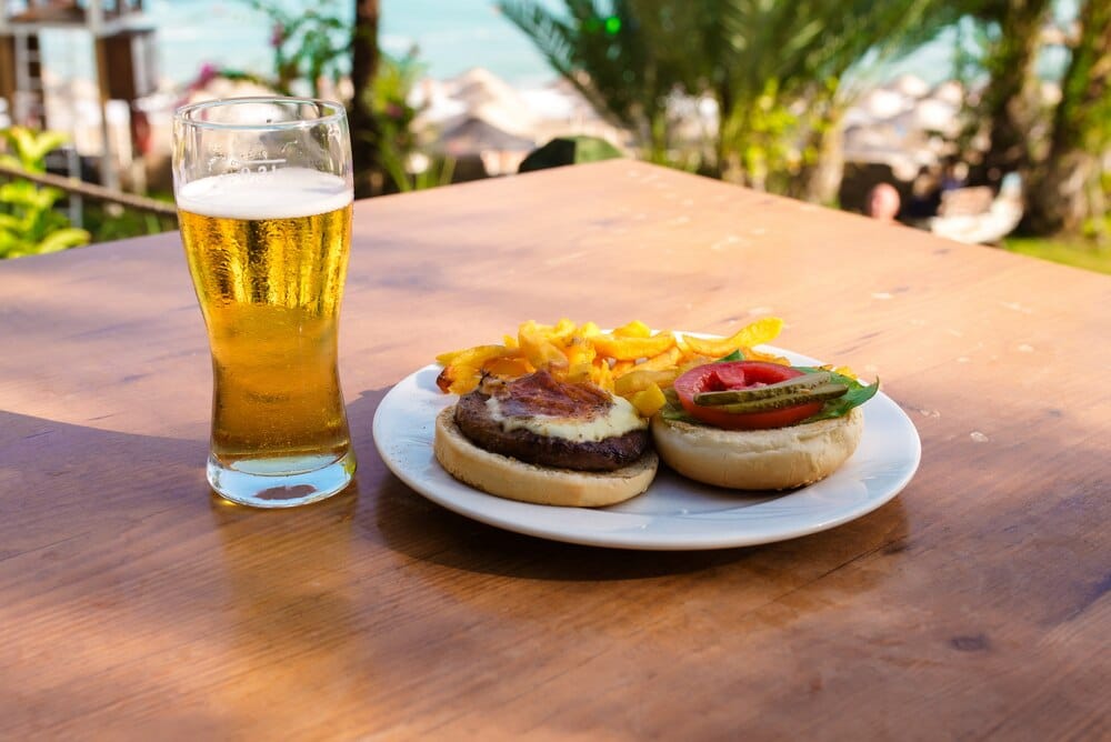 Doña Calma Gastrobar, tapas frente a la playa